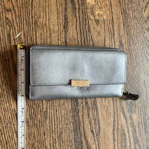 TUMI large silver wallet